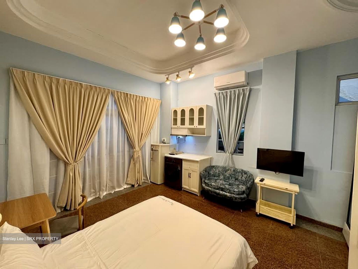 Mugliston Road (D15), Terrace #565249781